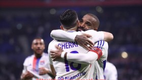 爱体育-意甲停放球队排名变动与争议事件回顾